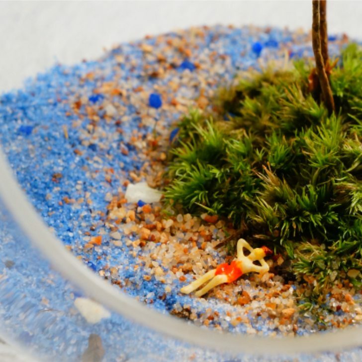 水着の人々（高さ1.8cm）｜苔テラリウム用ミニチュア